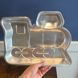 Wilton 1991 Train Cake Pan